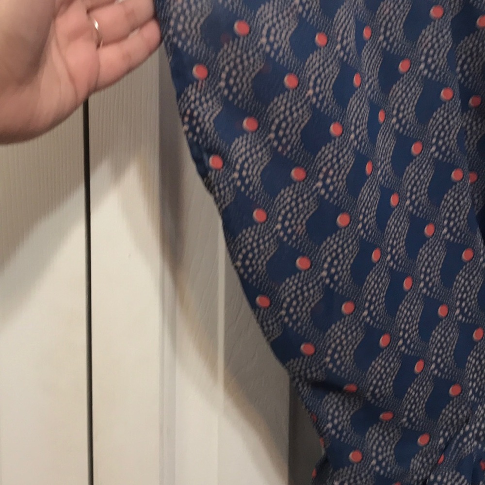 Blue Patterned Sheer Flowy Top - image 4